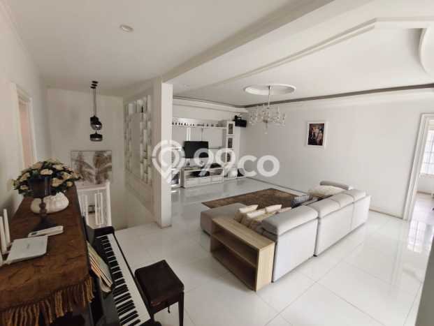 Rumah di Geger Kalong, Bandung, Luas 288m² Bangunan 400m² - SEGERA MILIKI! Rumah di Geger Kalong, Bandung, Luas 288m² Bangunan 400m² - SEGERA MILIKI!