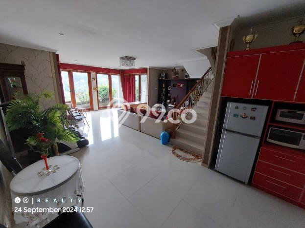 Rumah Terawat di Resor Dago Pakar, Bandung, Luas 150m² LB 230m² DIJUAL CEPAT! Rumah Terawat di Resor Dago Pakar, Bandung, Luas 150m² LB 230m² DIJUAL CEPAT!