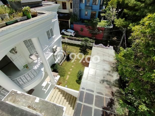 Rumah di Geger Kalong, Bandung, Luas 288m² Bangunan 400m² - SEGERA MILIKI! Rumah di Geger Kalong, Bandung, Luas 288m² Bangunan 400m² - SEGERA MILIKI!