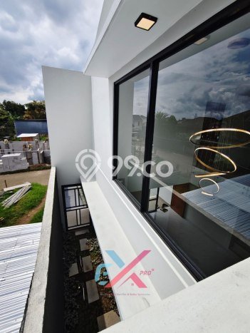 Ready to Use! Luxury House LT 250m2 Desain Modern di Setiabudi Ready to Use! Luxury House LT 250m2 Desain Modern di Setiabudi