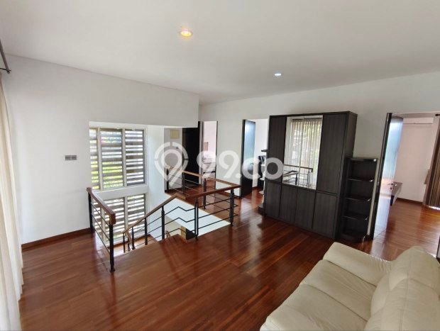 Rumah Elit LB 230m2 Siap Huni Desain Elegan di Dago, Bandung Rumah Elit LB 230m2 Siap Huni Desain Elegan di Dago, Bandung