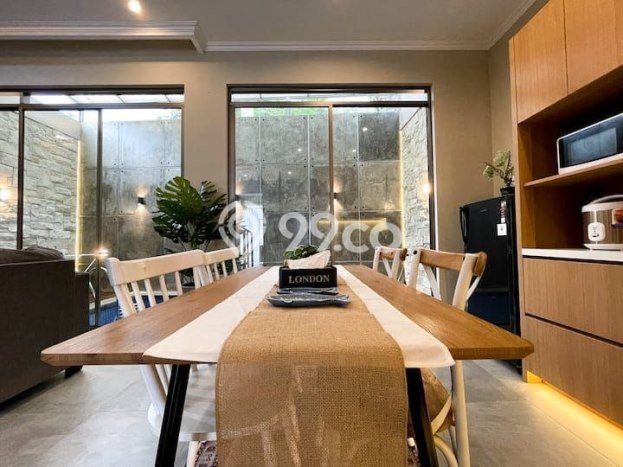 Rumah Elit Modern Tanpa Renovasi di Cigadung Bandung Rumah Elit Modern Tanpa Renovasi di Cigadung Bandung