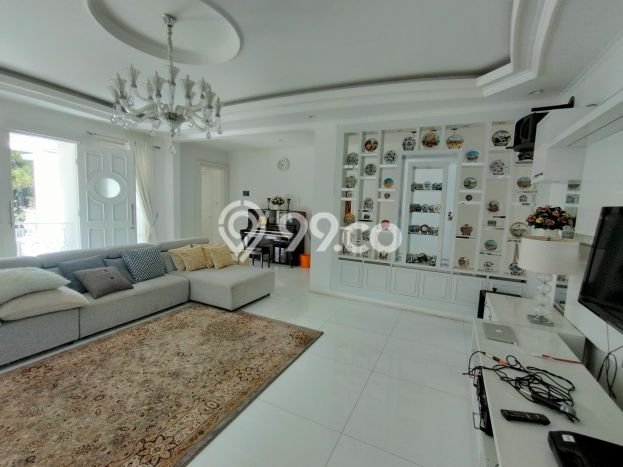 Rumah di Geger Kalong, Bandung, Luas 288m² Bangunan 400m² - SEGERA MILIKI! Rumah di Geger Kalong, Bandung, Luas 288m² Bangunan 400m² - SEGERA MILIKI!