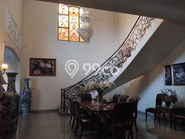 Rumah Elit Modern Tanpa Renovasi di BSD Bukit Golf Tangerang Rumah Elit Modern Tanpa Renovasi di BSD Bukit Golf Tangerang