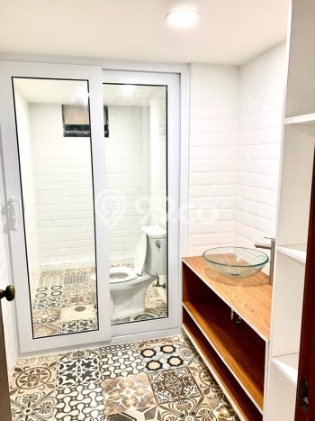Hunian Apartemen Eksklusif untuk Dijual di Jakarta Barat dengan 3 BR & 2 Kamar Mandi Hunian Apartemen Eksklusif untuk Dijual di Jakarta Barat dengan 3 BR & 2 Kamar Mandi
