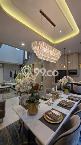 Dijual Rumah Luas Elegan Dengan View Cantik di Gading Serpong, Tangerang Dijual Rumah Luas Elegan Dengan View Cantik di Gading Serpong, Tangerang
