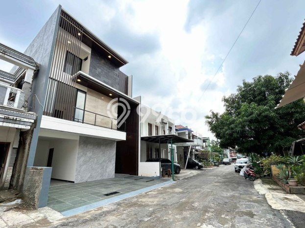 Dijual Rumah Luas Elegan Dengan View Cantik di Pejaten, Jakarta Selatan Dijual Rumah Luas Elegan Dengan View Cantik di Pejaten, Jakarta Selatan