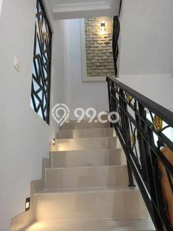 Dijual Rumah Strategis Bagus Punya 4 KT di Pasar Minggu Jakarta Selatan SHM Dijual Rumah Strategis Bagus Punya 4 KT di Pasar Minggu Jakarta Selatan SHM