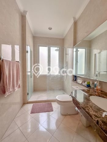 Siap Huni Hunian Elit 8 Kamar di Tanah Abang Dekat ke Mana Pun Siap Huni Hunian Elit 8 Kamar di Tanah Abang Dekat ke Mana Pun