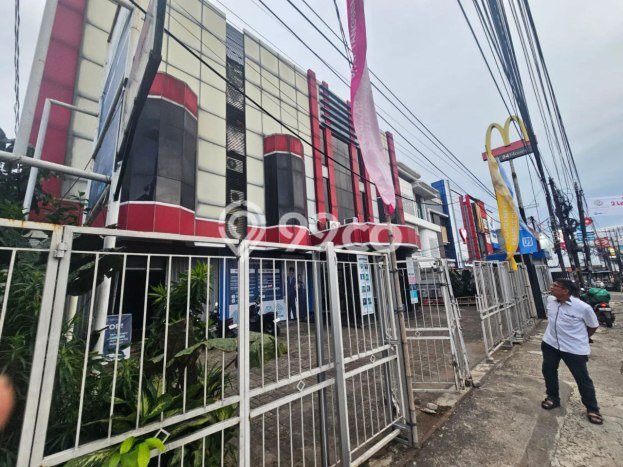 Ruko Bagus LT 447m2 LB 741m2 Dijual di Ciputat Tangerang Selatan Ruko Bagus LT 447m2 LB 741m2 Dijual di Ciputat Tangerang Selatan