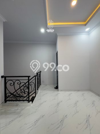 Jual Rumah Eksklusif 2 KT di Ciganjur, Jakarta Selatan Jual Rumah Eksklusif 2 KT di Ciganjur, Jakarta Selatan