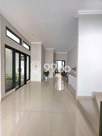 Jual Rumah Bagus Siap Huni LB 100m2 di Cinere, Depok Jual Rumah Bagus Siap Huni LB 100m2 di Cinere, Depok