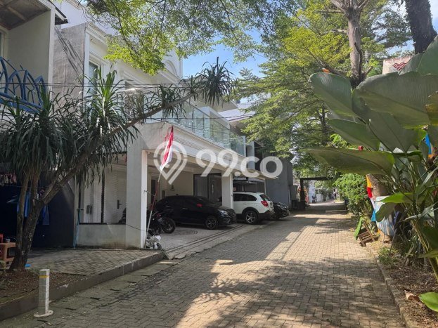 Dijual Hunian Rumah Terawat 5 Kamar di Jombang, Tangerang Dijual Hunian Rumah Terawat 5 Kamar di Jombang, Tangerang
