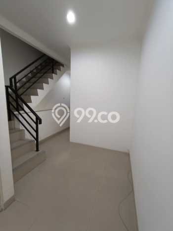 Ruko Disewa di Kelapa Gading, Jakarta Utara, LT 75m2 / LB 180m2 Ruko Disewa di Kelapa Gading, Jakarta Utara, LT 75m2 / LB 180m2