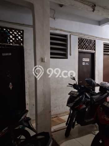 Rumah Kost untuk Dijual di Tanjung Duren Punya 20 Kamar Rumah Kost untuk Dijual di Tanjung Duren Punya 20 Kamar