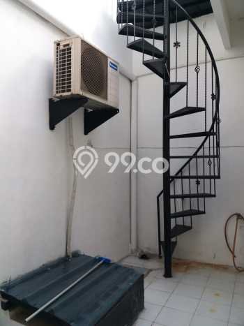 Hunian Cantik Modern Lb 150m2 di Cilincing, Jakarta Utara Hunian Cantik Modern Lb 150m2 di Cilincing, Jakarta Utara