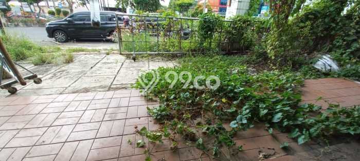 Disewakan Ruko komersial di Purwokerto Selatan luas bangunan 900m2 Disewakan Ruko komersial di Purwokerto Selatan luas bangunan 900m2