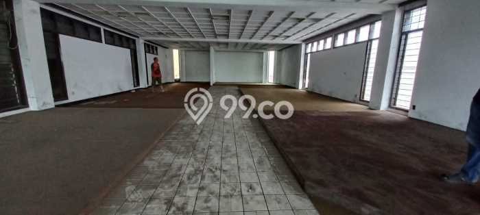 Disewakan Ruko komersial di Purwokerto Selatan luas bangunan 900m2 Disewakan Ruko komersial di Purwokerto Selatan luas bangunan 900m2