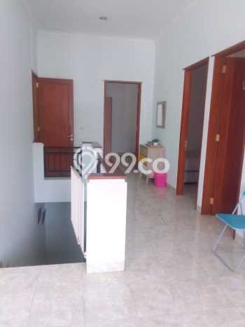 Rumah Strategis Modern Lb 250m2 di Babakan Madang, Bogor Rumah Strategis Modern Lb 250m2 di Babakan Madang, Bogor