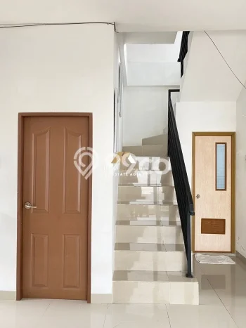 Jual Rumah Minimalis Bagus Punya 4 KT di Cikarang Pusat Bekasi SHM Jual Rumah Minimalis Bagus Punya 4 KT di Cikarang Pusat Bekasi SHM