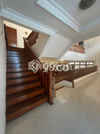 Jual Rumah Luas Megah Dengan View Eksklusif di Pondok Indah, Jakarta Selatan Jual Rumah Luas Megah Dengan View Eksklusif di Pondok Indah, Jakarta Selatan
