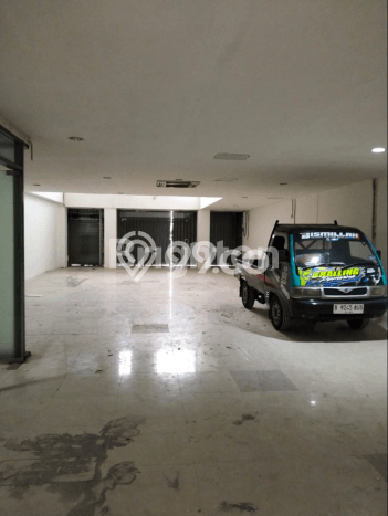 Disewakan Ruko di Kawasan Ramai Fatmawati Luas 216m2 Disewakan Ruko di Kawasan Ramai Fatmawati Luas 216m2