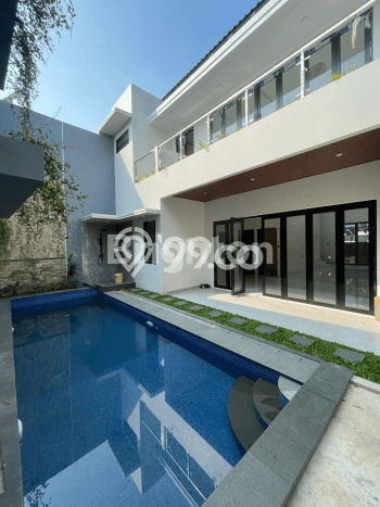 Ready to Use! Premium House LT 307m2 Desain Modern di Radio Dalam Ready to Use! Premium House LT 307m2 Desain Modern di Radio Dalam