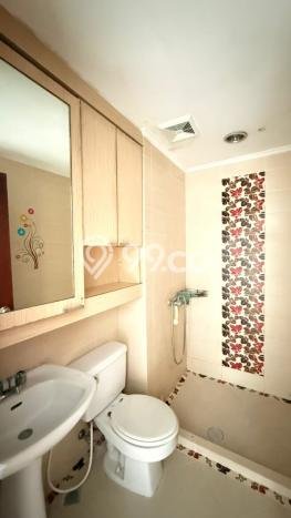 Apartemen Disewakan 3 Kamar Hemat Siap Huni di Jakarta Selatan, Luas 136m2 Apartemen Disewakan 3 Kamar Hemat Siap Huni di Jakarta Selatan, Luas 136m2