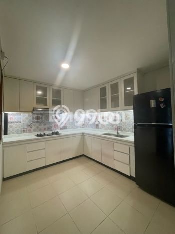 HARGA SPESIAL! Rumah kawasan Pondok Indah, Dekat Fasilitas, 3 KT, LT 255m² LB 200m² HARGA SPESIAL! Rumah kawasan Pondok Indah, Dekat Fasilitas, 3 KT, LT 255m² LB 200m²
