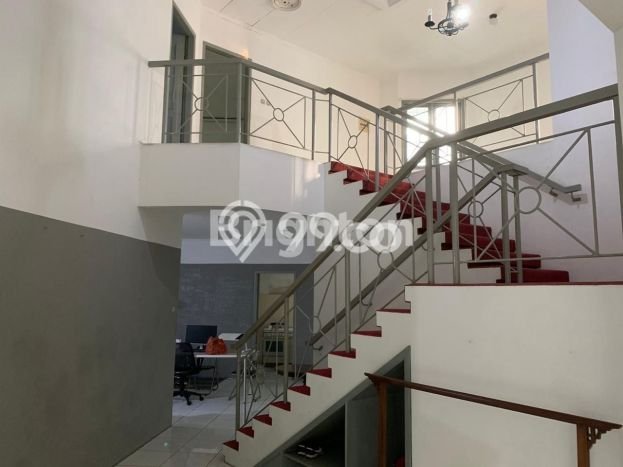 Hunian Mewah LB 600m2 Siap Huni Desain Elegan di Pondok Indah, Jakarta Selatan Hunian Mewah LB 600m2 Siap Huni Desain Elegan di Pondok Indah, Jakarta Selatan