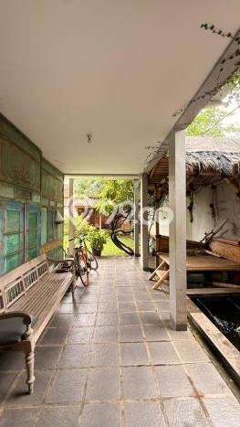 Hunian Mewah LB 400m2 Siap Huni Desain Elegan di Bintaro, Tangerang Selatan Hunian Mewah LB 400m2 Siap Huni Desain Elegan di Bintaro, Tangerang Selatan