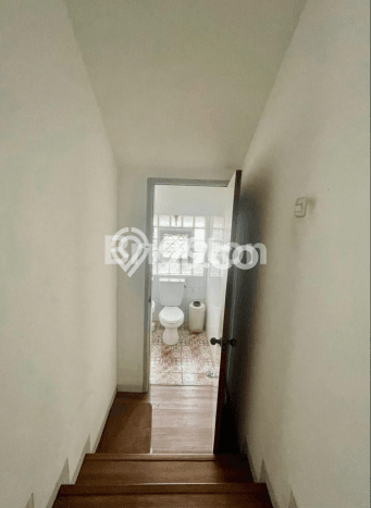 Dijual Hunian Mewah dengan Fasilitas Sekitar Komplit di Cinere, Depok Dijual Hunian Mewah dengan Fasilitas Sekitar Komplit di Cinere, Depok