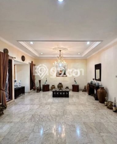 Ready to Use! Luxury House LT 250m2 Desain Elegan di Pondok Indah Ready to Use! Luxury House LT 250m2 Desain Elegan di Pondok Indah