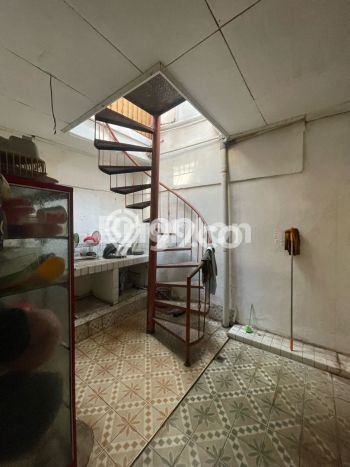 Rumah Elit Modern Siap Huni di Lebak Bulus Jakarta Selatan Rumah Elit Modern Siap Huni di Lebak Bulus Jakarta Selatan