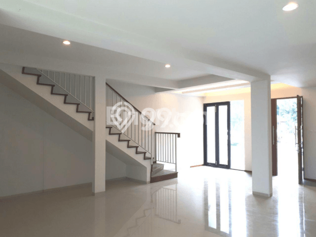 Ready to Use! Luxury House LT 300m2 Desain Elegan di Bintaro Ready to Use! Luxury House LT 300m2 Desain Elegan di Bintaro