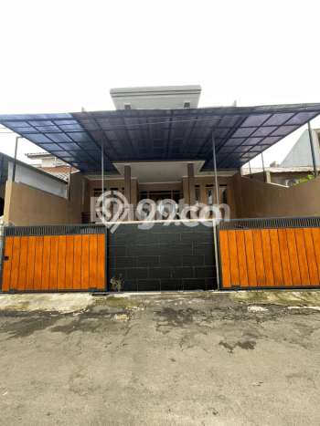 Jual Rumah Favorit Siap Huni LB 200m2 di Cinere, Depok Jual Rumah Favorit Siap Huni LB 200m2 di Cinere, Depok