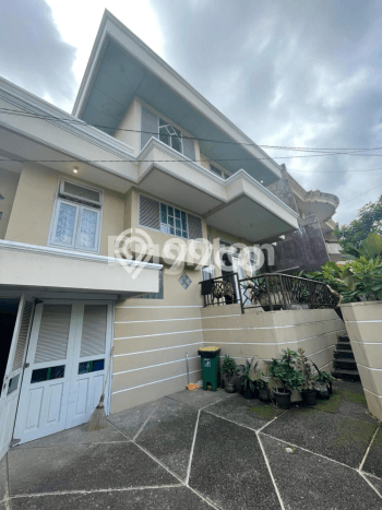 Dijual Hunian Mewah dengan Fasilitas Sekitar Komplit di Cinere, Depok Dijual Hunian Mewah dengan Fasilitas Sekitar Komplit di Cinere, Depok