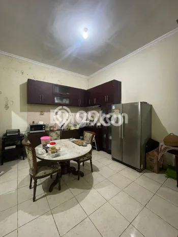 Rumah Mewah Siap Huni LT 225m2 di Cinere, Depok Rumah Mewah Siap Huni LT 225m2 di Cinere, Depok
