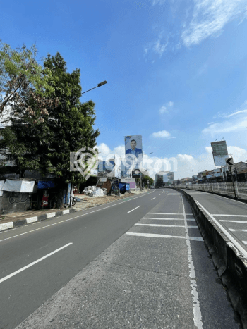 Unit Gudang disewakan di Mampang Prapatan Jakarta Selatan dengan LT 310m2 / LB 310m2 Unit Gudang disewakan di Mampang Prapatan Jakarta Selatan dengan LT 310m2 / LB 310m2