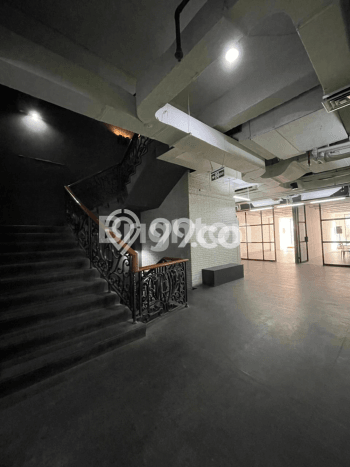 Unit Komersial Tersedia di Kemang Spesifikasi LB 180m2 Unit Komersial Tersedia di Kemang Spesifikasi LB 180m2