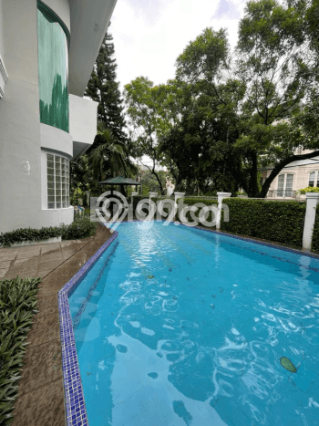 Hunian Modern dengan LT 482m2 & LB 345m2 Disewakan di Pondok Indah Hunian Modern dengan LT 482m2 & LB 345m2 Disewakan di Pondok Indah