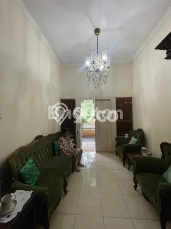 Rumah Mewah Siap Huni LT 225m2 di Cinere, Depok Rumah Mewah Siap Huni LT 225m2 di Cinere, Depok