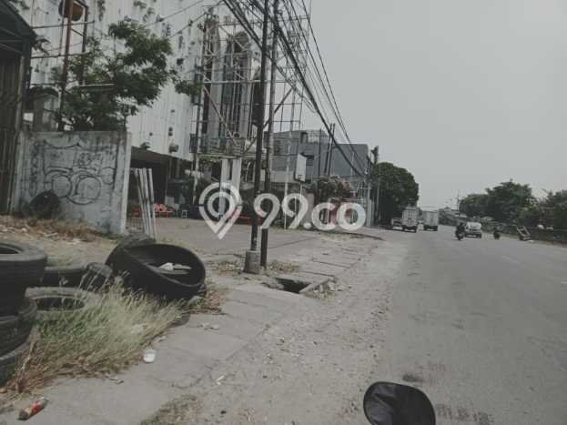Ruko Dijual di Jakarta Barat LT 157m2 & LB 430m2 Lokasi Terbaik! Ruko Dijual di Jakarta Barat LT 157m2 & LB 430m2 Lokasi Terbaik!
