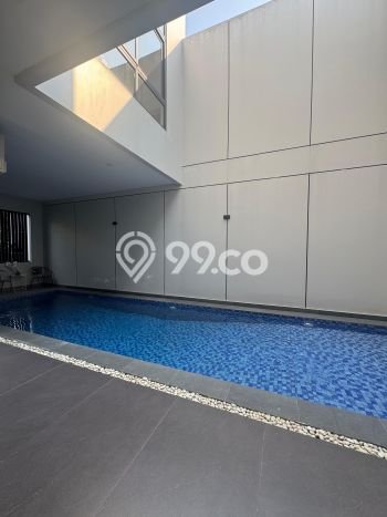 Hunian Elit LB 720m2 Siap Pakai Desain Elegan di Alam Sutera, Tangerang Hunian Elit LB 720m2 Siap Pakai Desain Elegan di Alam Sutera, Tangerang