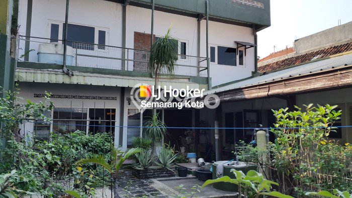 LOKASI STRATEGIS! Ruko di Semarang Timur, Luas 400m², Pusat Komersial, Mainroad LOKASI STRATEGIS! Ruko di Semarang Timur, Luas 400m², Pusat Komersial, Mainroad