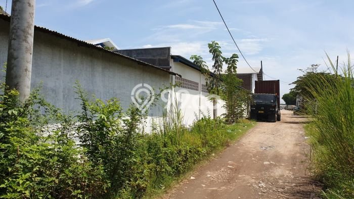 Gudang Strategis Kawasan , Luas 300m2m², Kawasan Komersial, Lokasi Ramai Gudang Strategis Kawasan , Luas 300m2m², Kawasan Komersial, Lokasi Ramai