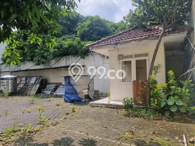 Unit Komersial Disewa Lokasi Semarang Selatan, Semarang Spesifikasi Luas Bangunan 242m2 Unit Komersial Disewa Lokasi Semarang Selatan, Semarang Spesifikasi Luas Bangunan 242m2