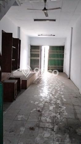 Komersial Dijual di Karawaci LT 104m2, LB 320m2 untuk Investasi Komersial Dijual di Karawaci LT 104m2, LB 320m2 untuk Investasi