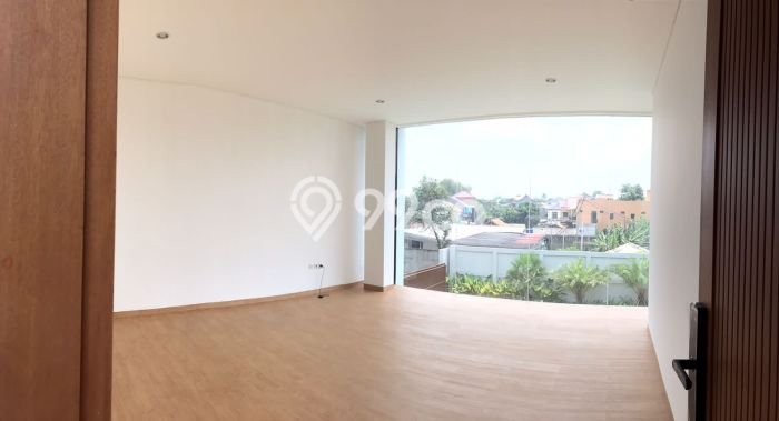 Jual Rumah Luas Megah Dengan View Cantik di Jati Padang, Jakarta Selatan Jual Rumah Luas Megah Dengan View Cantik di Jati Padang, Jakarta Selatan