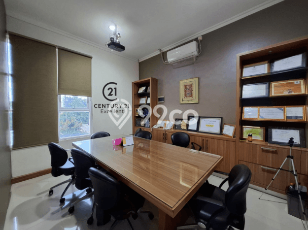 Unit Komersial Dijual di Jagakarsa Jakarta Selatan Luas Tanah 132m2, Luas Bangunan 205m2 Unit Komersial Dijual di Jagakarsa Jakarta Selatan Luas Tanah 132m2, Luas Bangunan 205m2